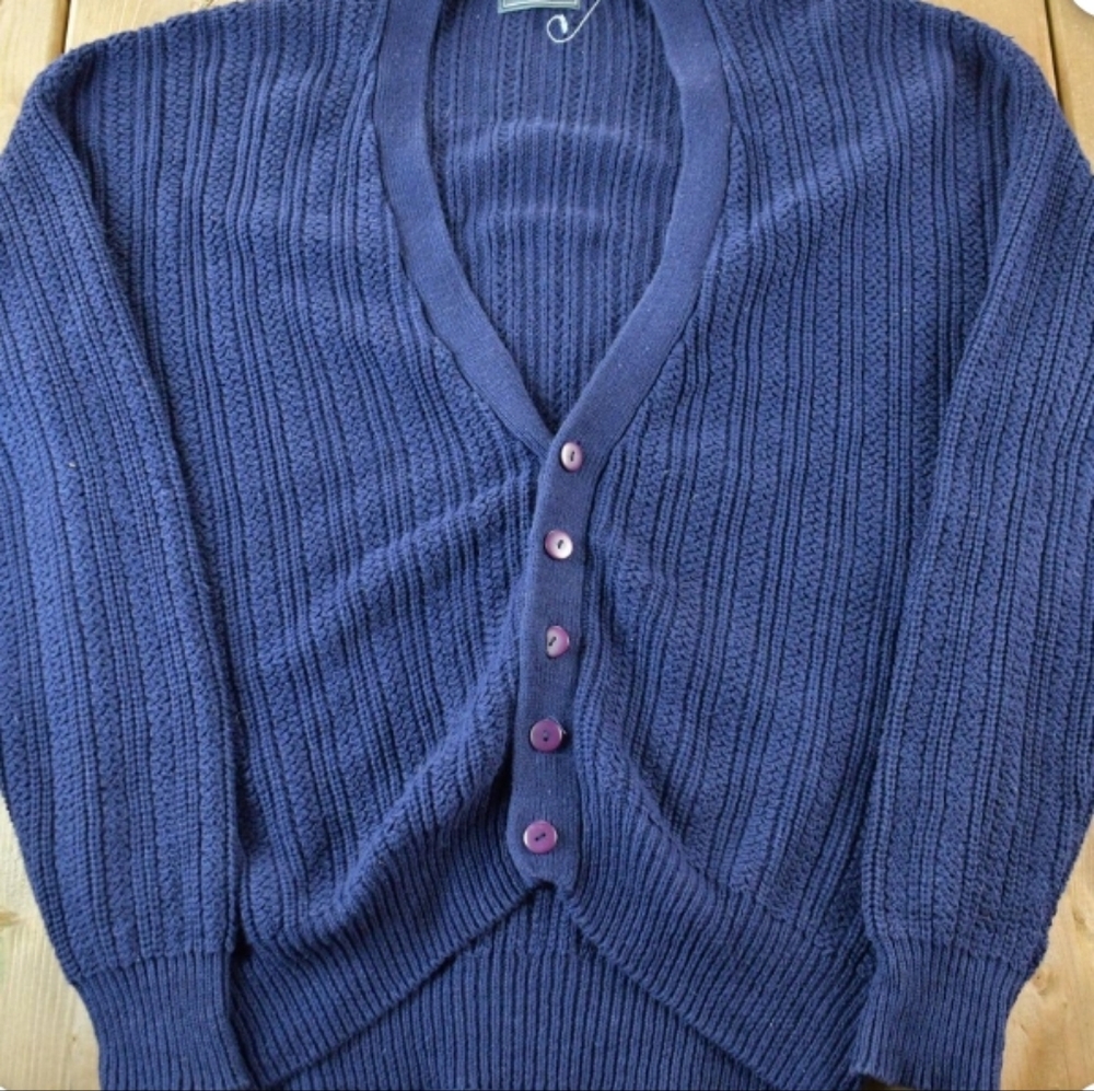 🦄 Vintage International Navy Blue Sweater Size 42/22W
